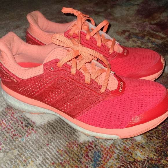 Adidas - Picture 4 of 5